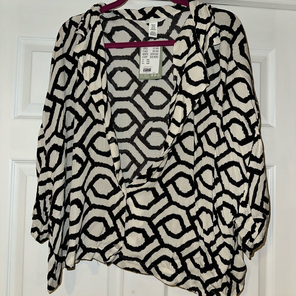Geometric Black and White Women's Top